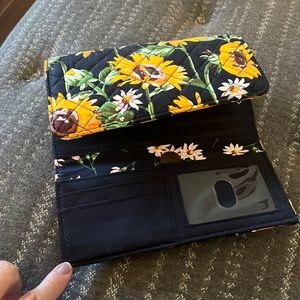 Vera Bradley, sunflower trifold, wallet
